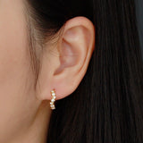 Aruelia Gold Huggie