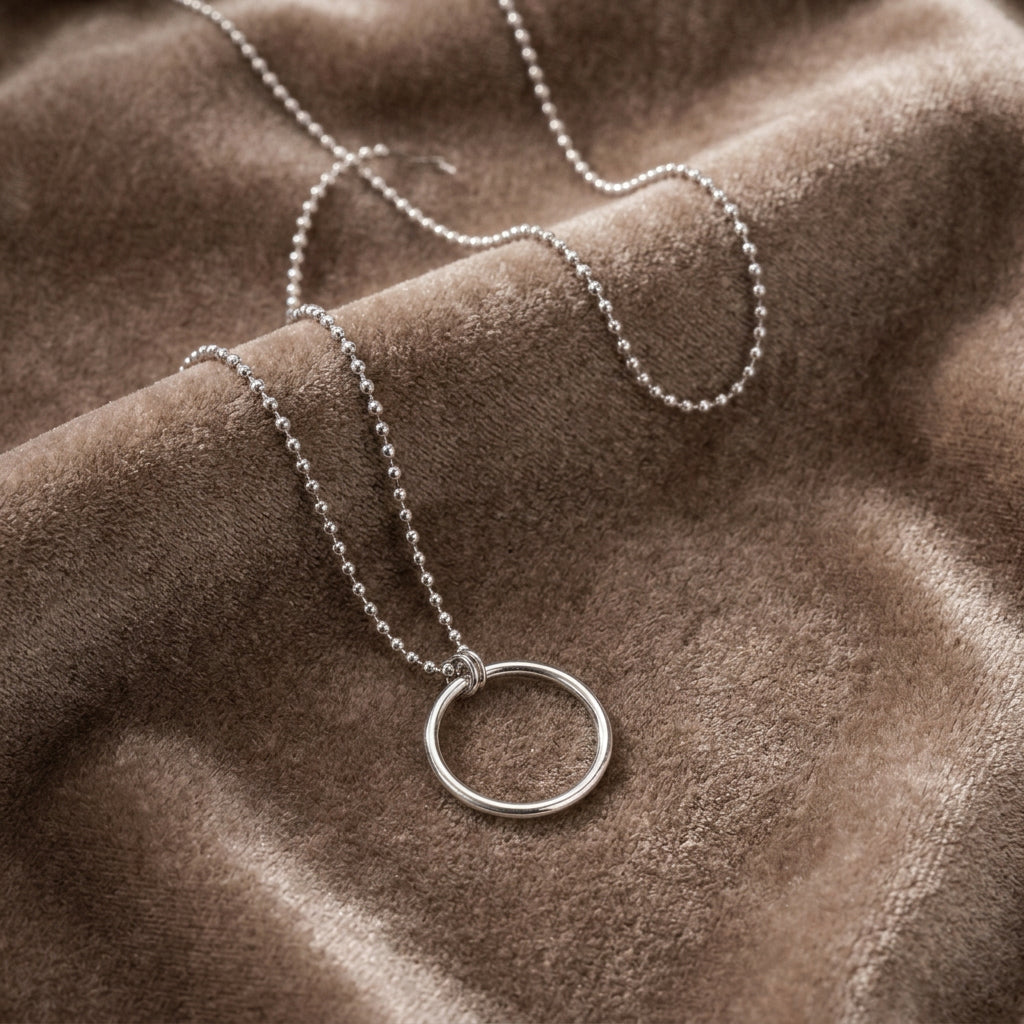 Silver Classic Circle Necklace