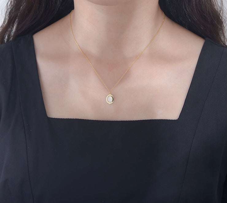 Oval Shell Gold  Necklace