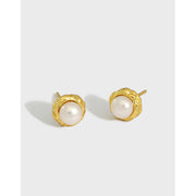 Crav Pearl Gold Earring