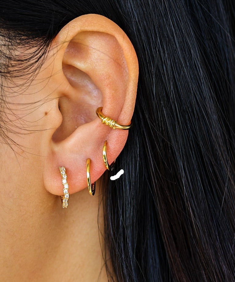 8mm Thin Plain Gold Huggies