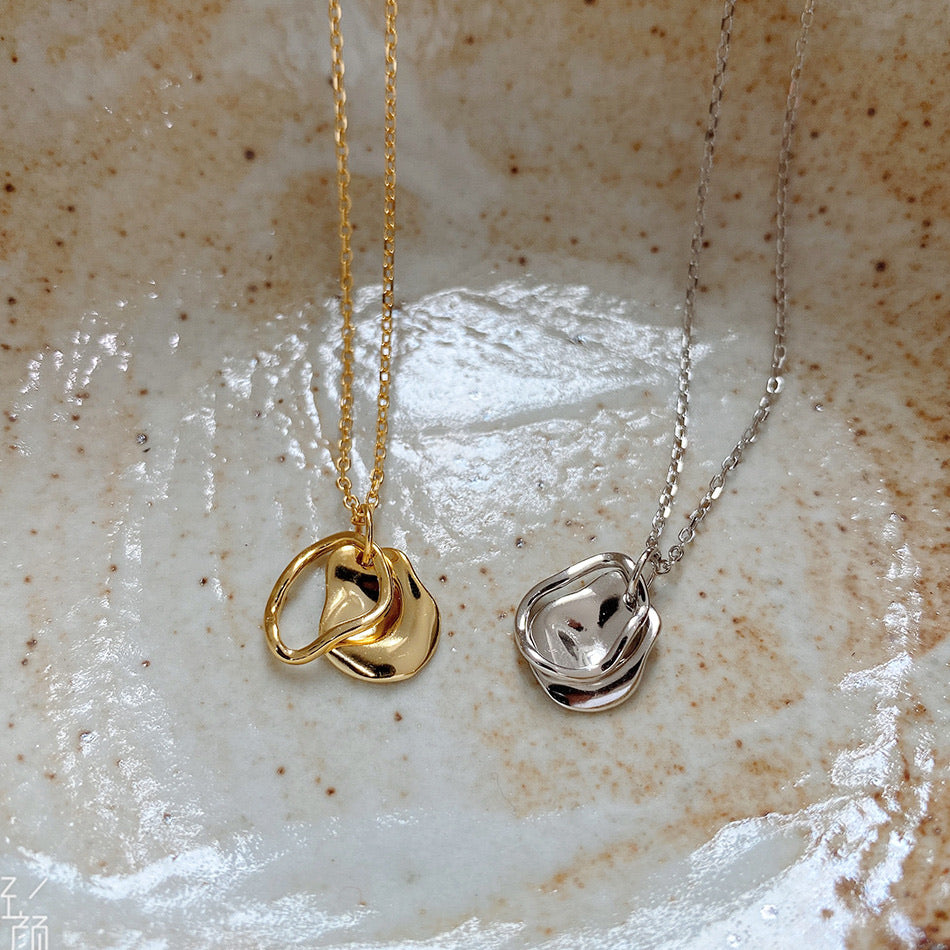 Silver Cora Necklace