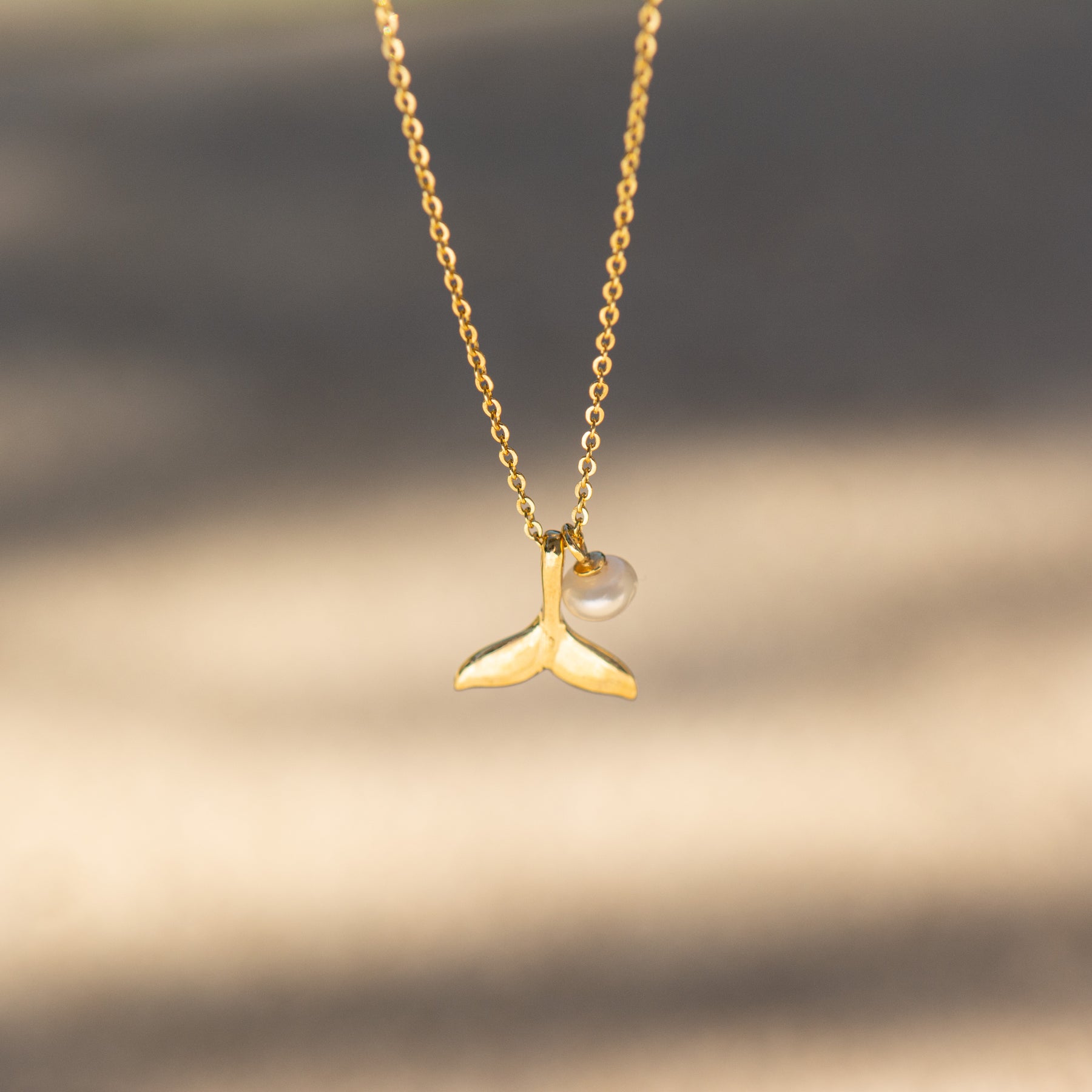 14K Solid Yellow Gold Whale Tail Pendant (Chain Sold Separately) – Nakoa